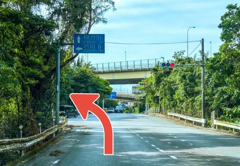 ❹石川方面に左折します。